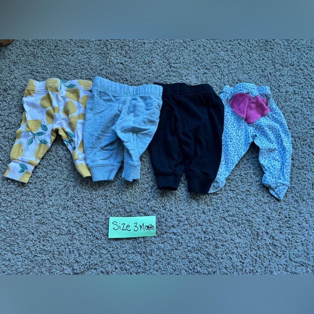 Baby pants bundle-4 items - Picture 2 of 7